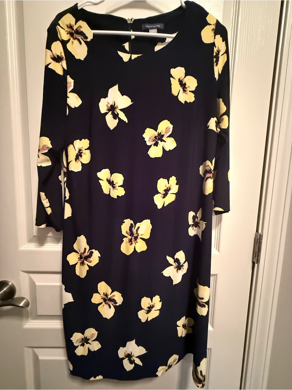 Tommy Hilfiger  Navy Blue Floral Shift Dress with Yellow Blooms Sz 12